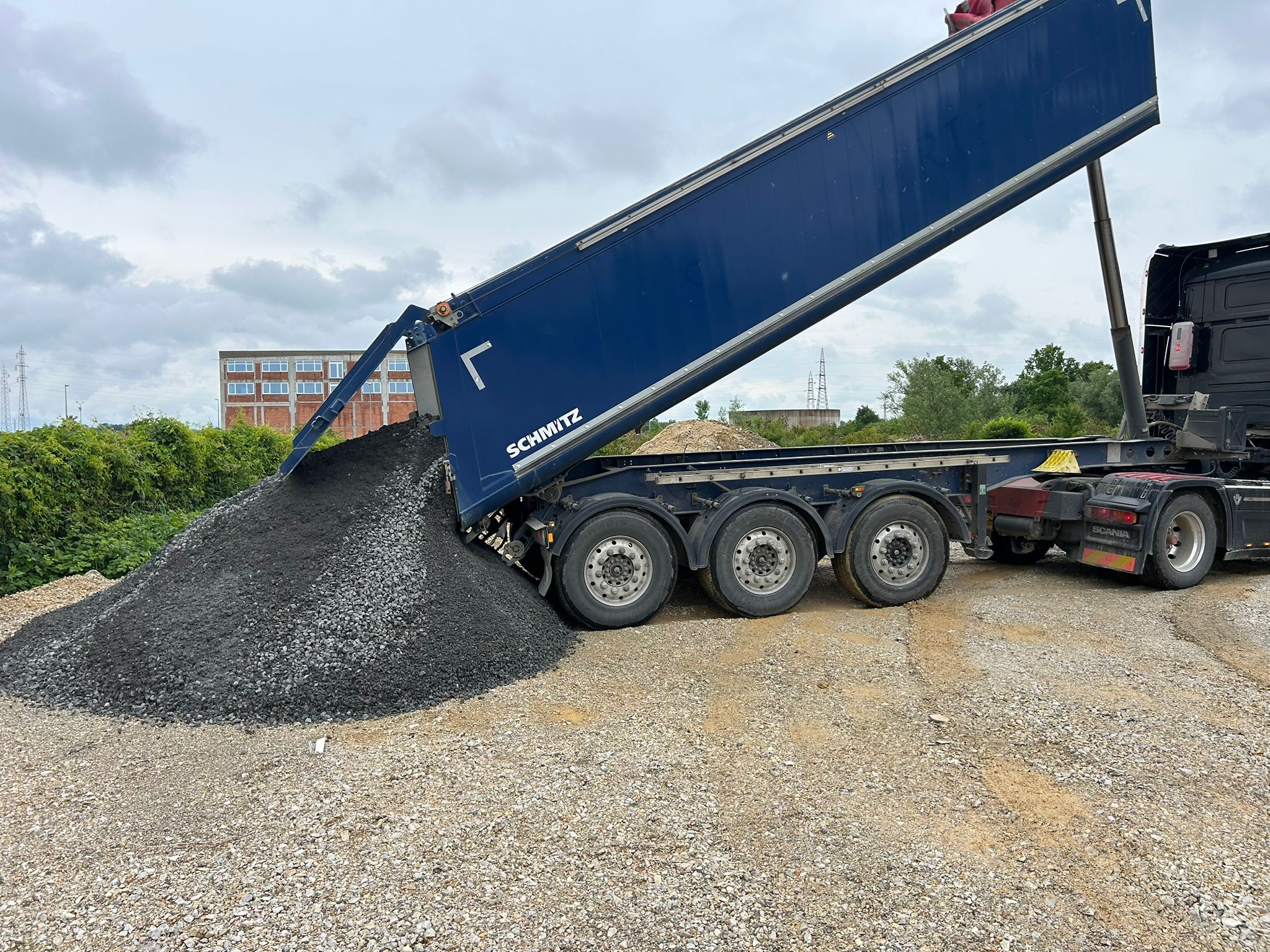 WhatsApp Image 2025-07-08 at 13.29.15 (1)