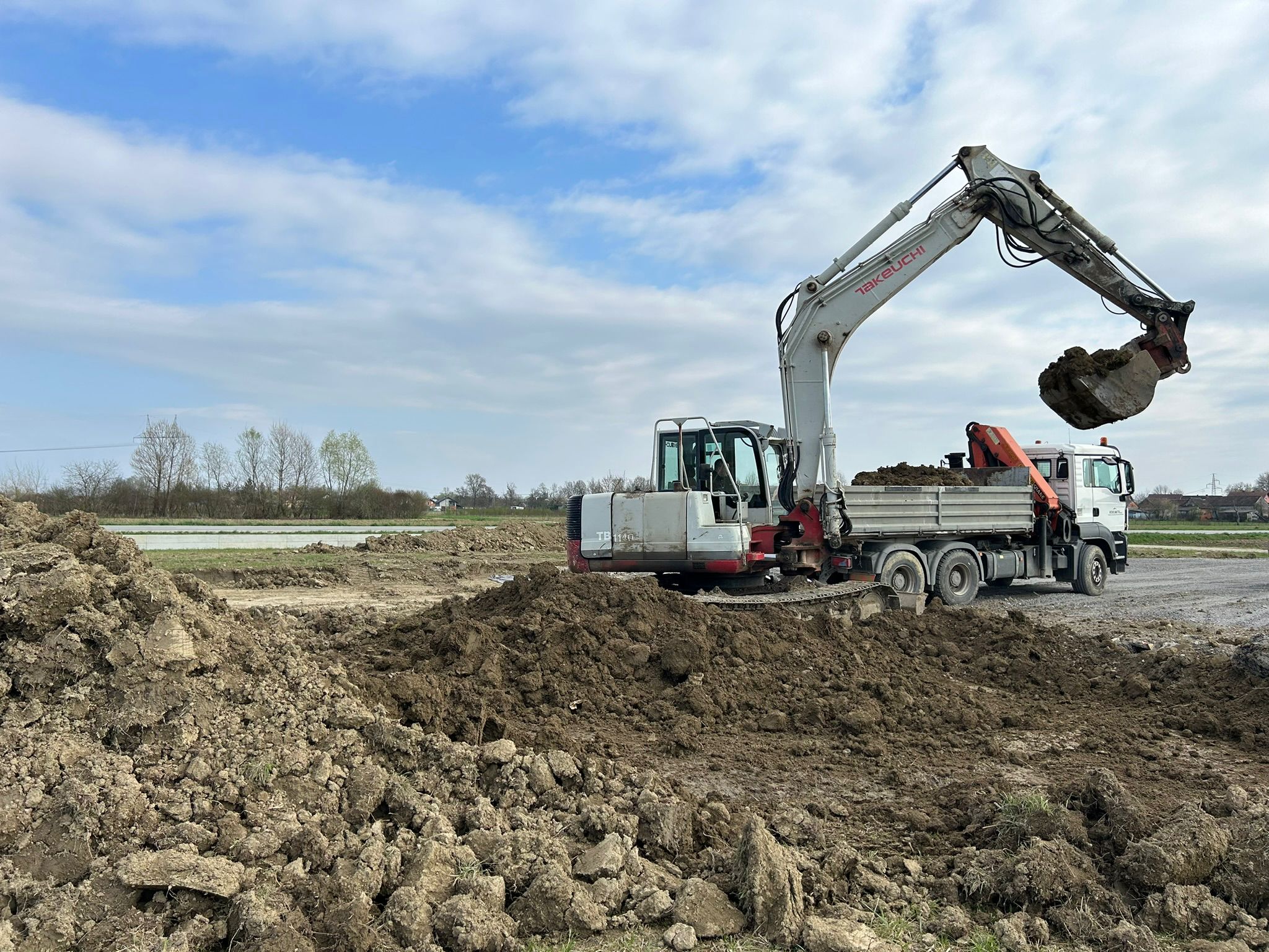 WhatsApp Image 2025-07-08 at 13.32.36