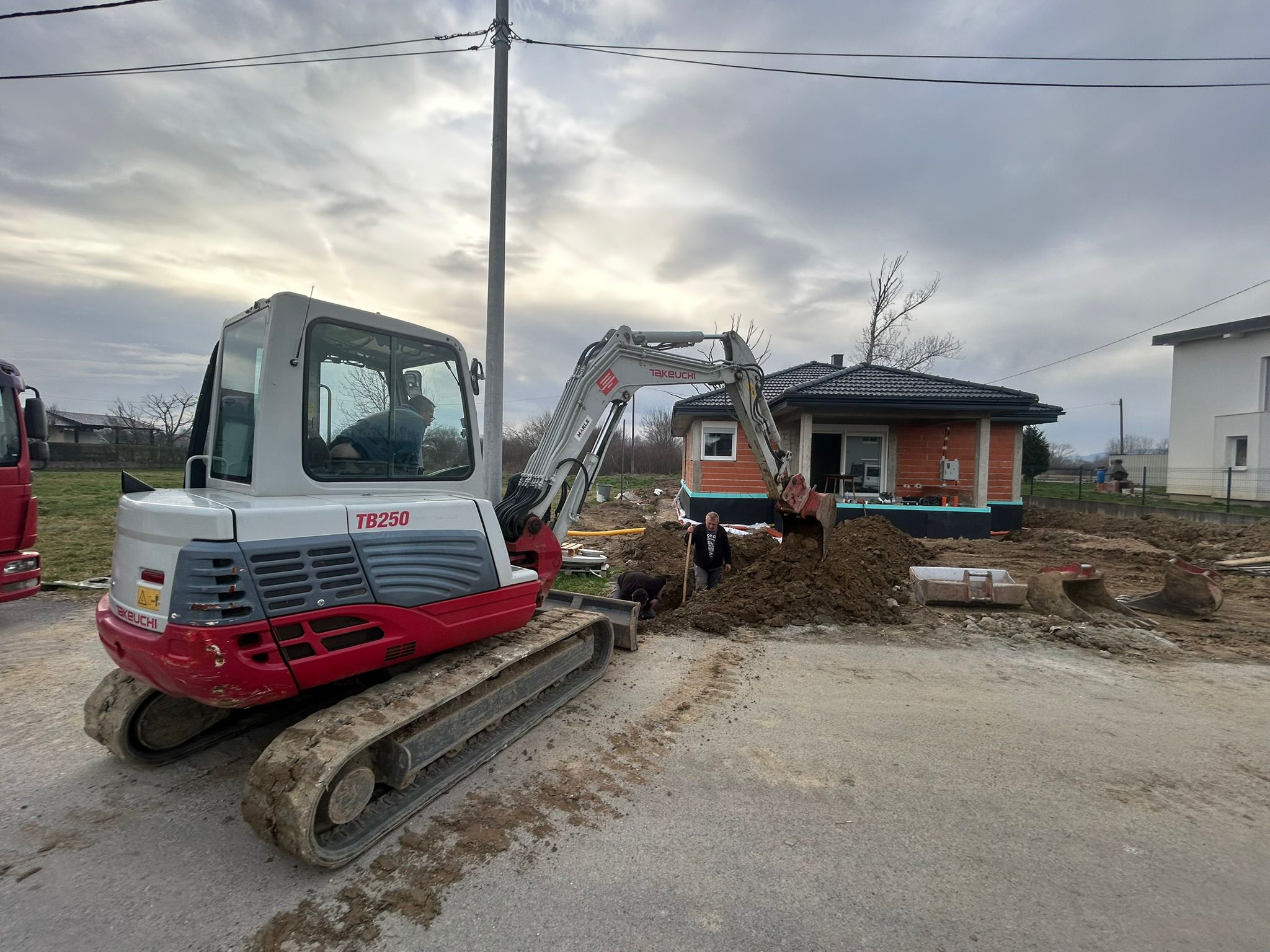 WhatsApp Image 2025-07-08 at 13.33.58 (2)